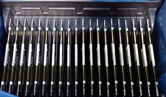1024x768 TFT-LCD-Panel LTD104EDZS 45 cd/m2 (Typ.) 024 ((RGB) × 768, XGA 123PPI
